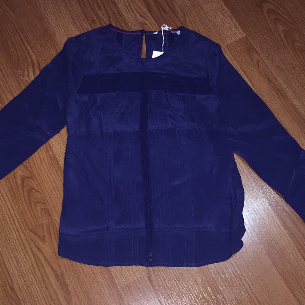 Women’s blouse